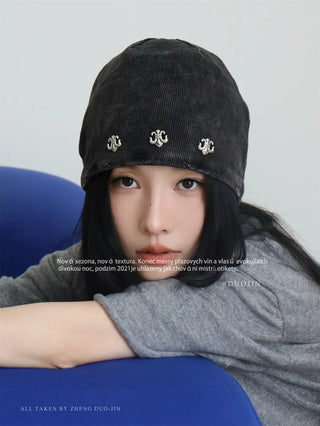metal label beanie