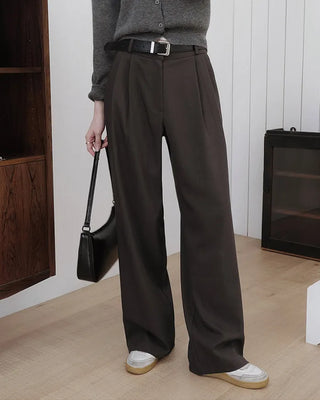Leg-lengthening pintuck wide slacks