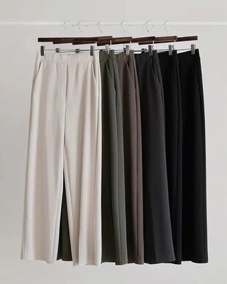 Stress-free! Comfortable wide-leg fleece-lined slacks that feel like training wear.