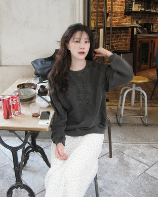Pigment-washed sweatshirt