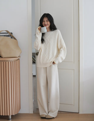 wide sweatpants