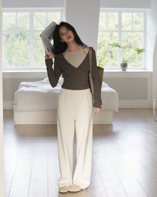 wide sweatpants
