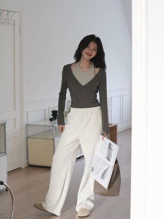 wide sweatpants