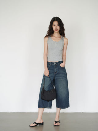 blue cropped pants