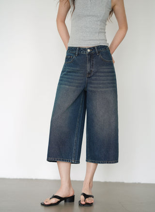 blue cropped pants