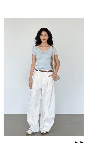 knot V-neck top