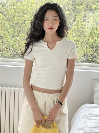 V-neck small top