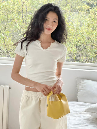 V-neck small top