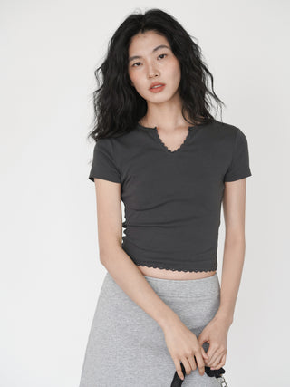 V-neck small top