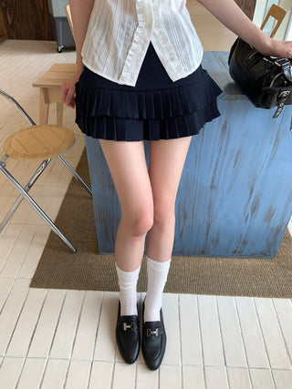 pleated A-line skirt