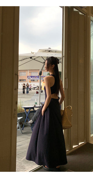 sleeveless French dress