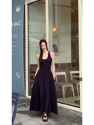 sleeveless French dress