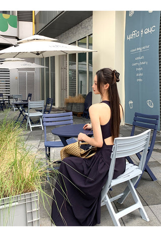 sleeveless French dress