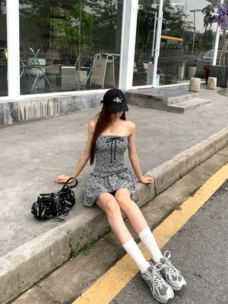 sleeveless tube dress