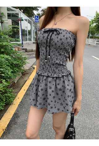 sleeveless tube dress