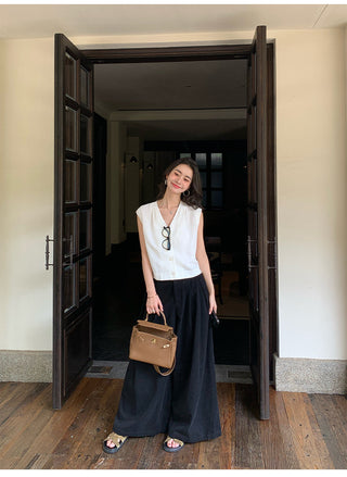 linen sleeveless top
