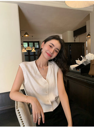 linen sleeveless top