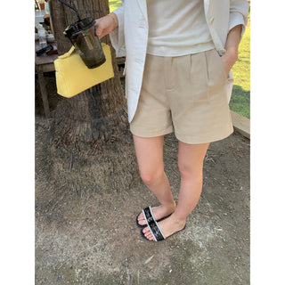khaki retro shorts