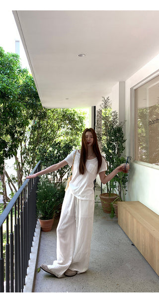 white niche top