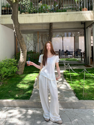 white niche top