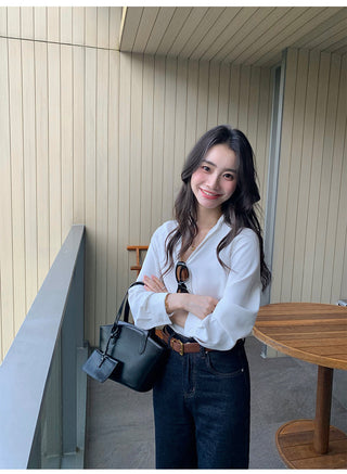 V-neck loose shirt