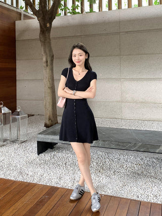 knit V-neck dress
