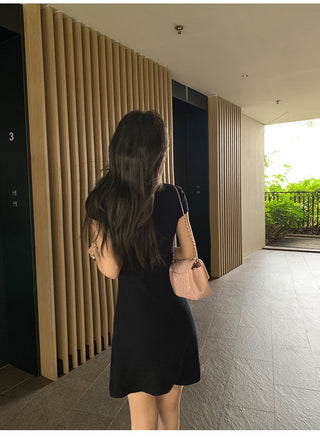 knit V-neck dress