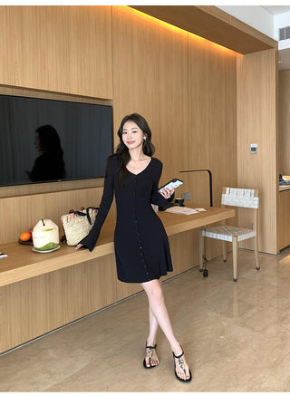 knit V-neck dress