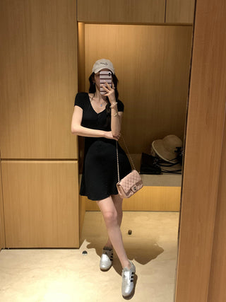 knit V-neck dress
