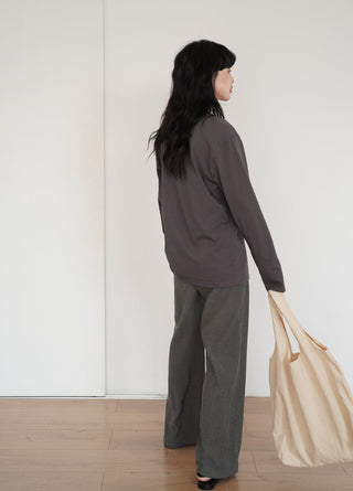 V-neck long sleeve