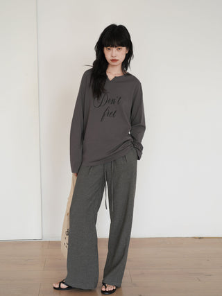V-neck long sleeve