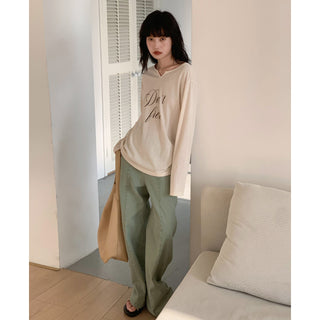 V-neck long sleeve