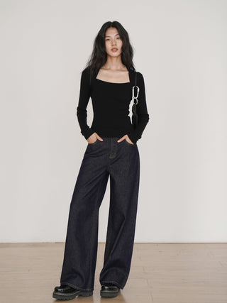 dark blue jeans