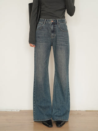 blue skinny jeans