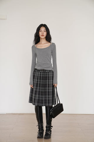pleated plaid skirt