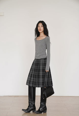 pleated plaid skirt