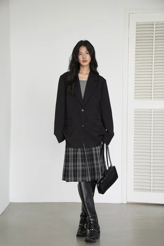 pleated plaid skirt