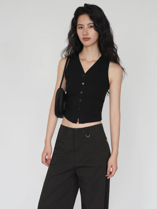 V-neck crop-top