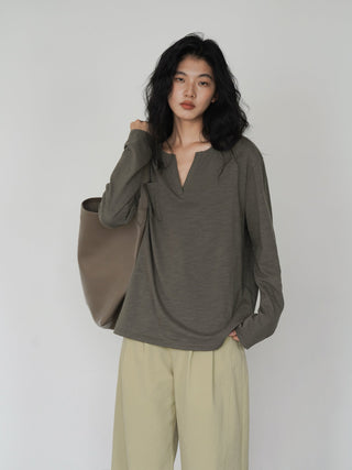V-neck long top