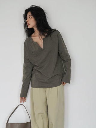 V-neck long top