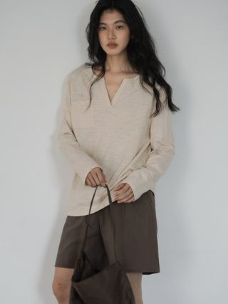 V-neck long top