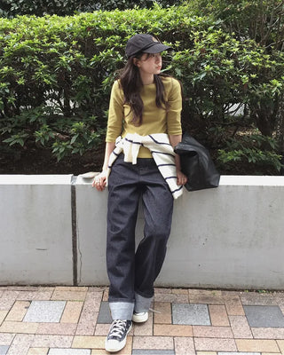 Wide-leg denim pants