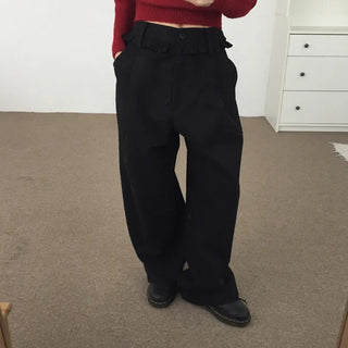 Comfortable yet stylish wide-leg slacks with an elastic waistband