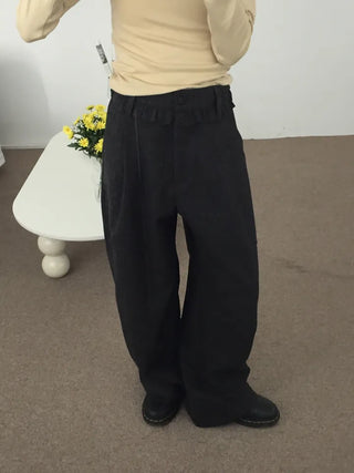 Comfortable yet stylish wide-leg slacks with an elastic waistband