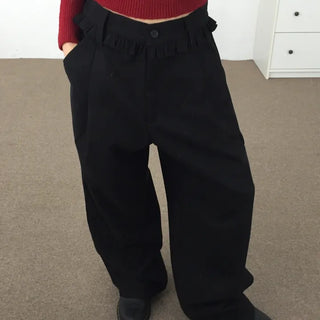 Comfortable yet stylish wide-leg slacks with an elastic waistband