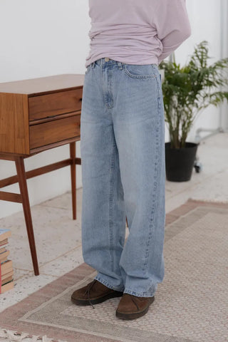 Daily Wide-Fit Light Wash Denim Pants