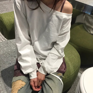 Off-shoulder Top with Ribbon Clamp at the Hem