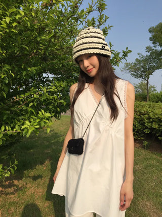 Eve Sleeveless Blouse