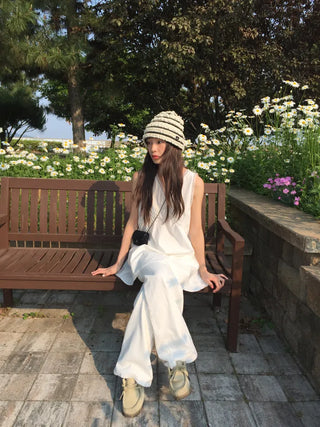 Eve Sleeveless Blouse