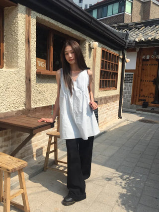 Eve Sleeveless Blouse